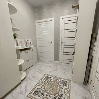 Продается 1-комнатная квартира, 40 м²