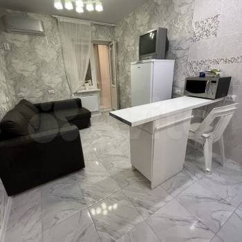 Продается 1-комнатная квартира, 40 м²