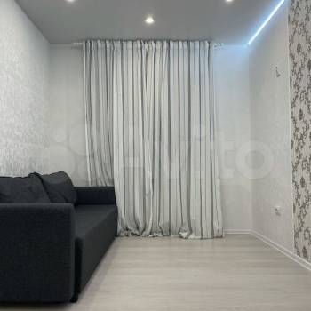 Продается 1-комнатная квартира, 40 м²