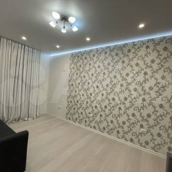 Продается 1-комнатная квартира, 40 м²