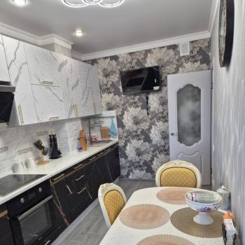 Продается 1-комнатная квартира, 45 м²