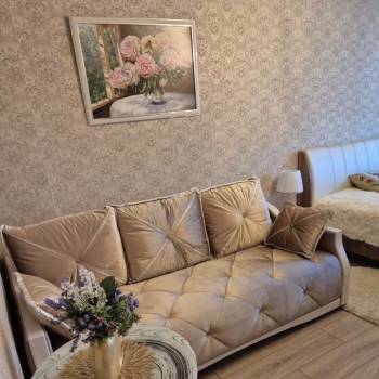 Продается 1-комнатная квартира, 45 м²