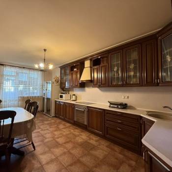 Продается 3-х комнатная квартира, 120,5 м²