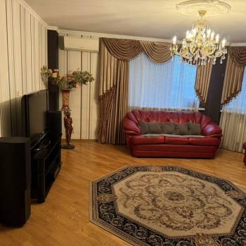 Продается 3-х комнатная квартира, 120,5 м²