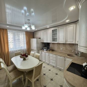 Продается Многокомнатная квартира, 95,7 м²