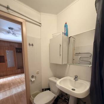 Продается 1-комнатная квартира, 48,9 м²