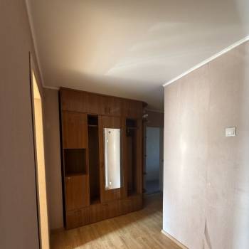 Продается 1-комнатная квартира, 48,9 м²