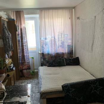 Продается 1-комнатная квартира, 32 м²