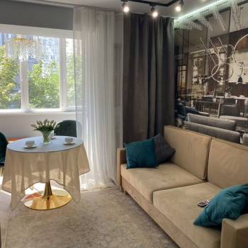 Продается 1-комнатная квартира, 52 м²