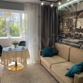 Продается 1-комнатная квартира, 52 м²