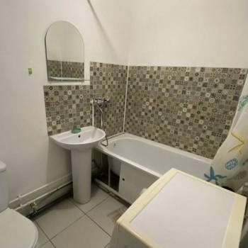 Продается 1-комнатная квартира, 37 м²