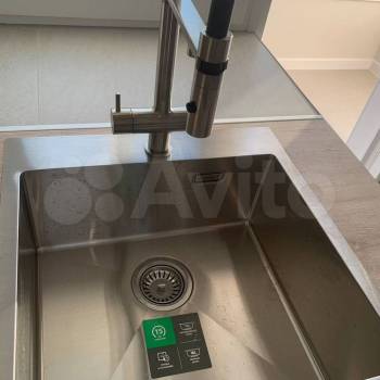 Продается 1-комнатная квартира, 47 м²