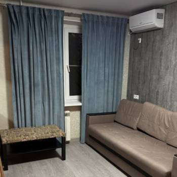 Продается 1-комнатная квартира, 30 м²