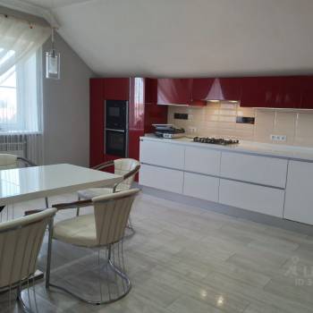 Продается Многокомнатная квартира, 166,6 м²