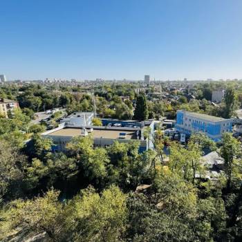 Продается 1-комнатная квартира, 35 м²