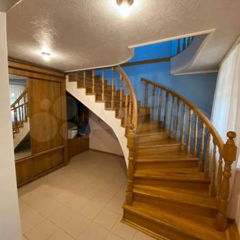 Продается Дом, 290 м²