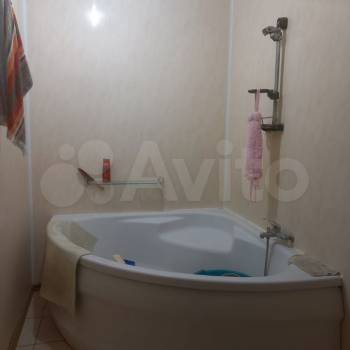 Продается Многокомнатная квартира, 104 м²