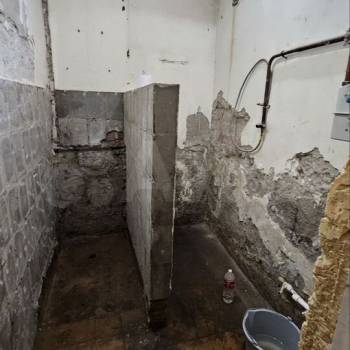 Продается Нежилое помещение, 200 м²