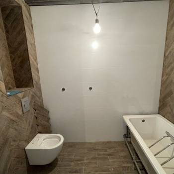 Продается 1-комнатная квартира, 52 м²