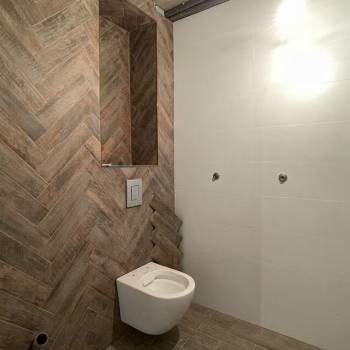 Продается 1-комнатная квартира, 52 м²