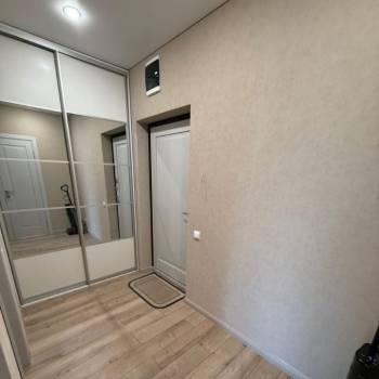 Продается 1-комнатная квартира, 33 м²