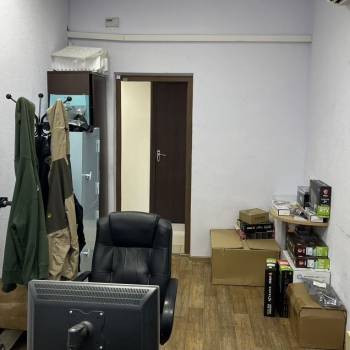 Продается Нежилое помещение, 200 м²