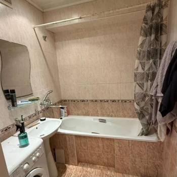 Продается 1-комнатная квартира, 45,6 м²