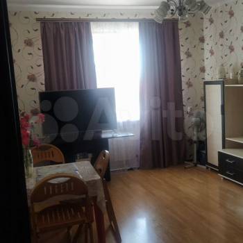 Продается 1-комнатная квартира, 43 м²