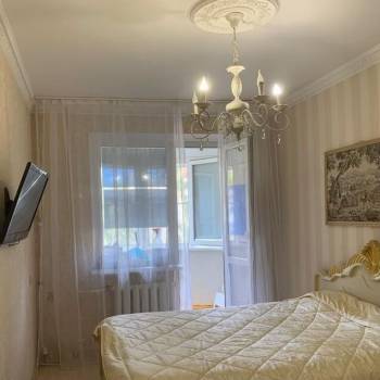 Продается Многокомнатная квартира, 90 м²