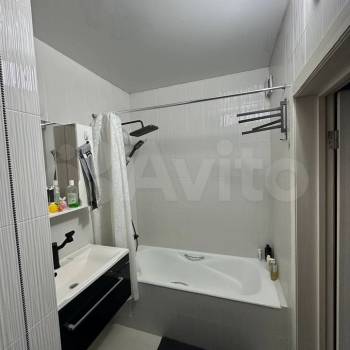 Продается 1-комнатная квартира, 48,2 м²