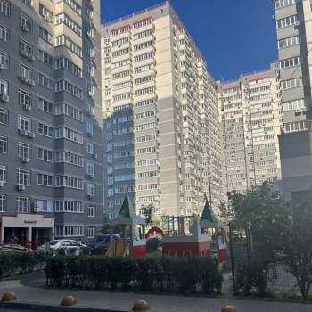 Продается 1-комнатная квартира, 44 м²