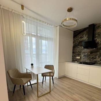 Продается 1-комнатная квартира, 40 м²