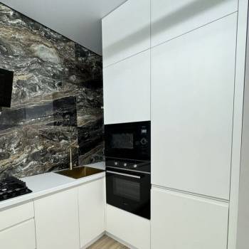 Продается 1-комнатная квартира, 40 м²