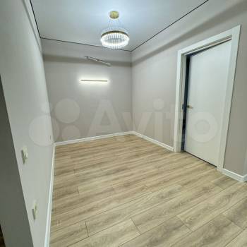 Продается 1-комнатная квартира, 40 м²