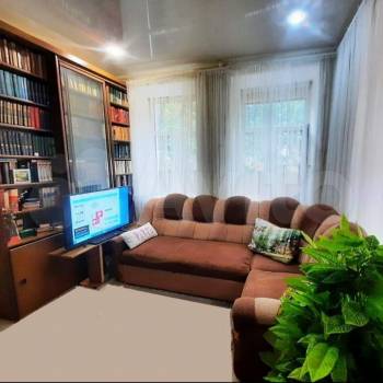 Продается Многокомнатная квартира, 90 м²