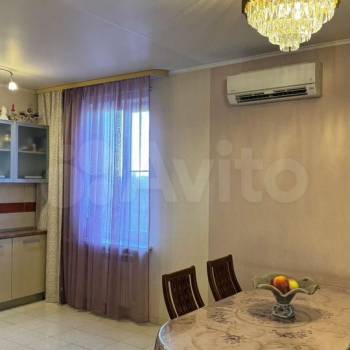 Продается 3-х комнатная квартира, 82 м²