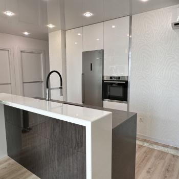 Продается Многокомнатная квартира, 105 м²