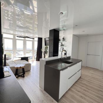 Продается Многокомнатная квартира, 105 м²