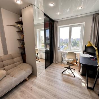 Продается Многокомнатная квартира, 105 м²