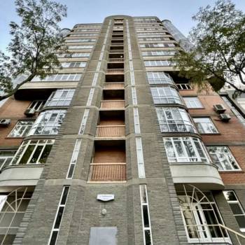 Продается Многокомнатная квартира, 172 м²