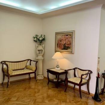 Продается Многокомнатная квартира, 172 м²