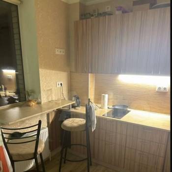 Продается 1-комнатная квартира, 36 м²