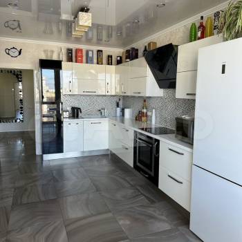 Продается 2-х комнатная квартира, 92 м²