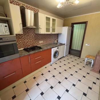 Продается 2-х комнатная квартира, 60 м²