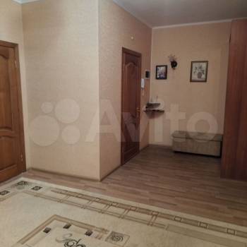 Сдается 1-комнатная квартира, 60 м²