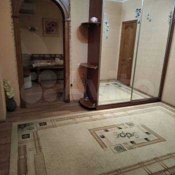 Сдается 1-комнатная квартира, 60 м²