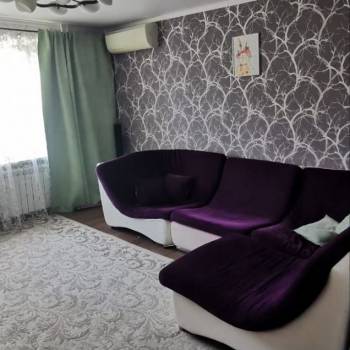 Продается Многокомнатная квартира, 70 м²