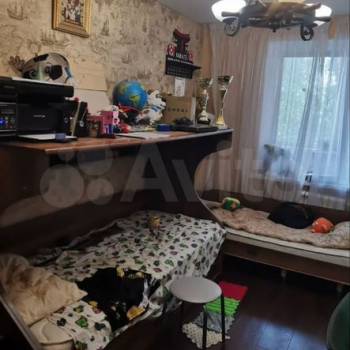 Продается Многокомнатная квартира, 70 м²