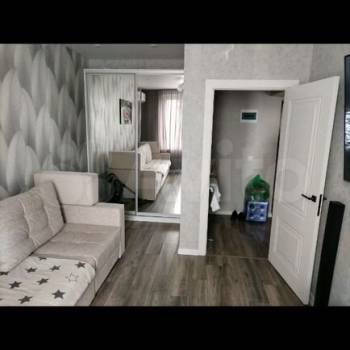 Продается 1-комнатная квартира, 32 м²
