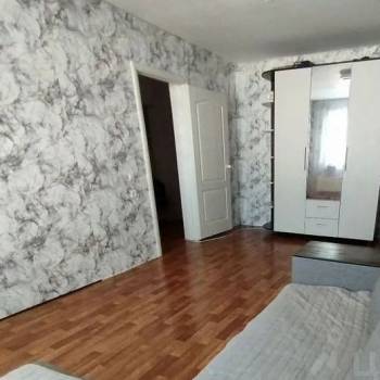 Продается 1-комнатная квартира, 35 м²